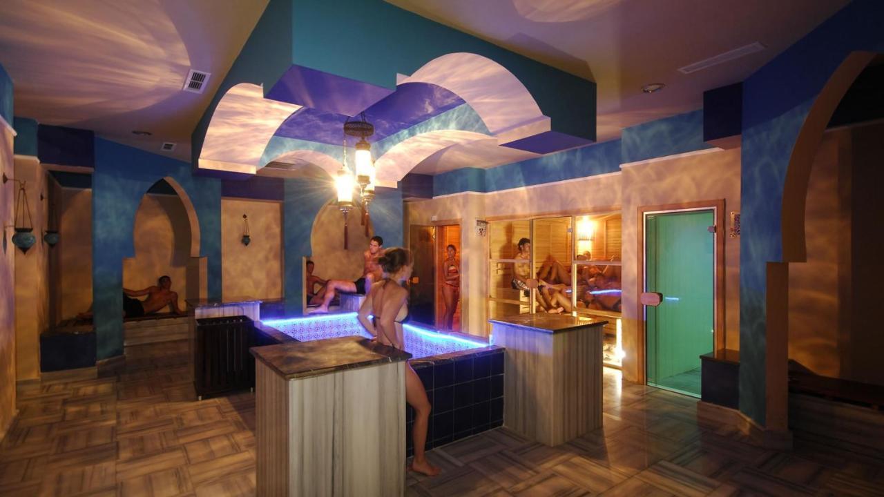 Noxinn Club Hotel Konaklı Exteriör bild