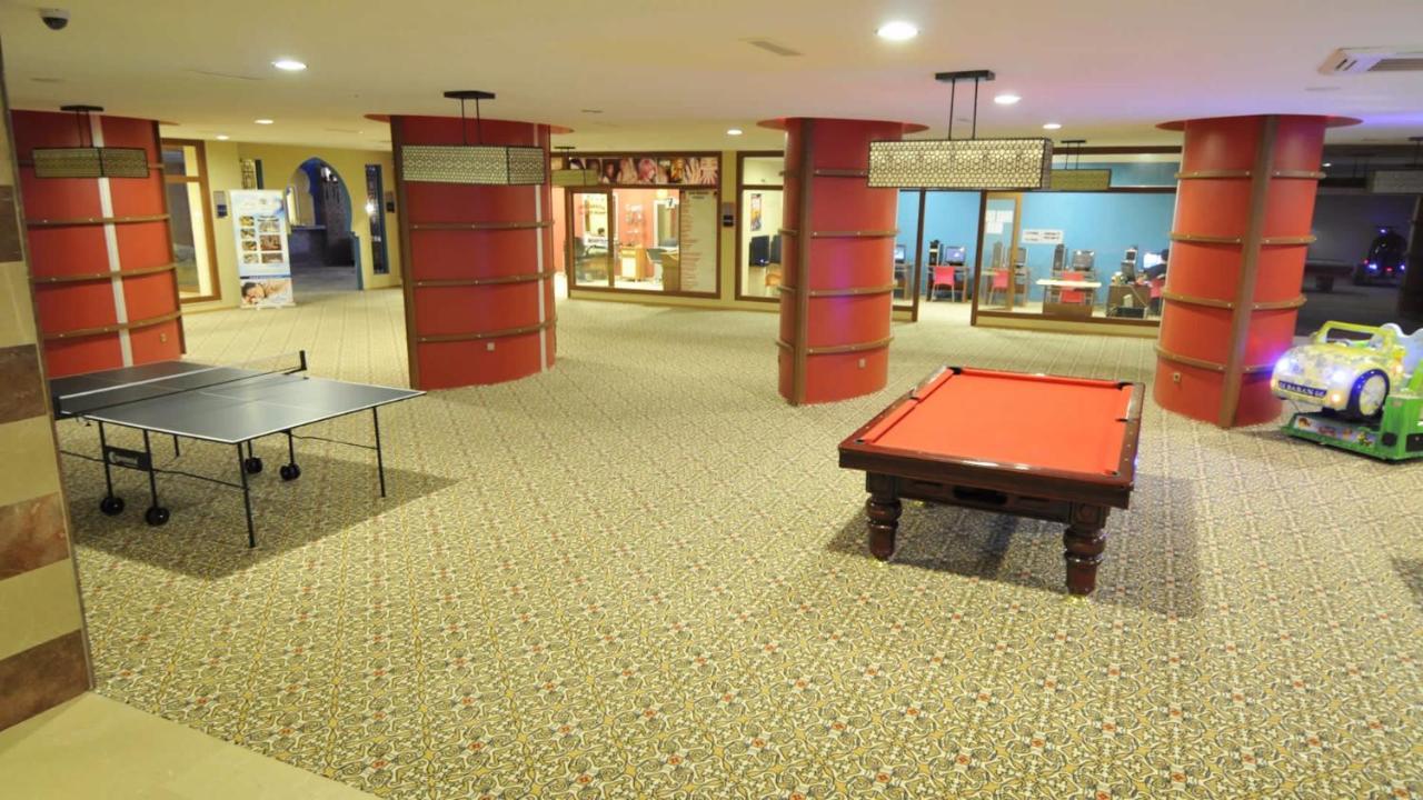 Noxinn Club Hotel Konaklı Exteriör bild