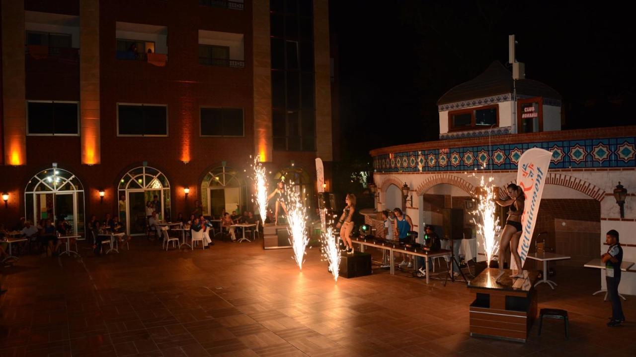 Noxinn Club Hotel Konaklı Exteriör bild