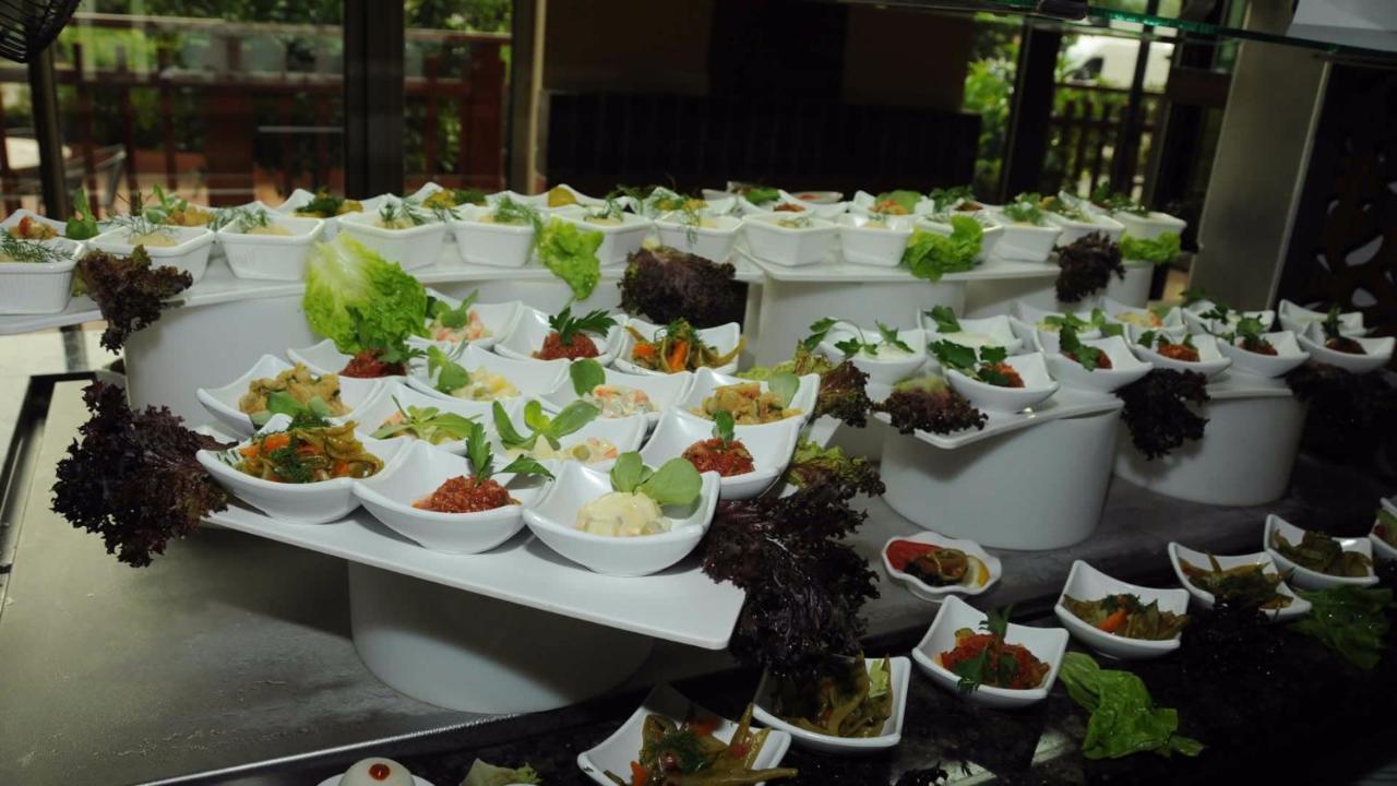 Noxinn Club Hotel Konaklı Exteriör bild